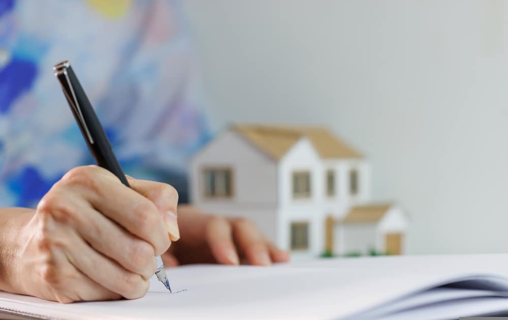 Cần lập hợp đồng thuê chung cư để đảm bảo quyền lợi giữa các bên (bên thuê và bên cho thuê)